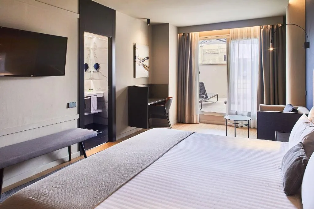 TWIN DELUXE Room, Silken Ramblas, Barcelona