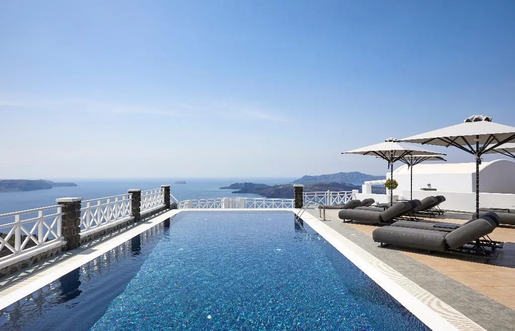 Pool, Petit Palace, Santorini