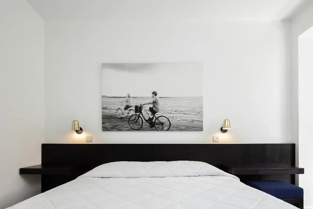 SINGLE STANDARD Room, Almyra, Cyprus