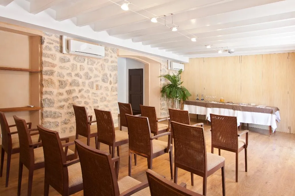 Conferences, Hoposa Costa d'Or, Majorca