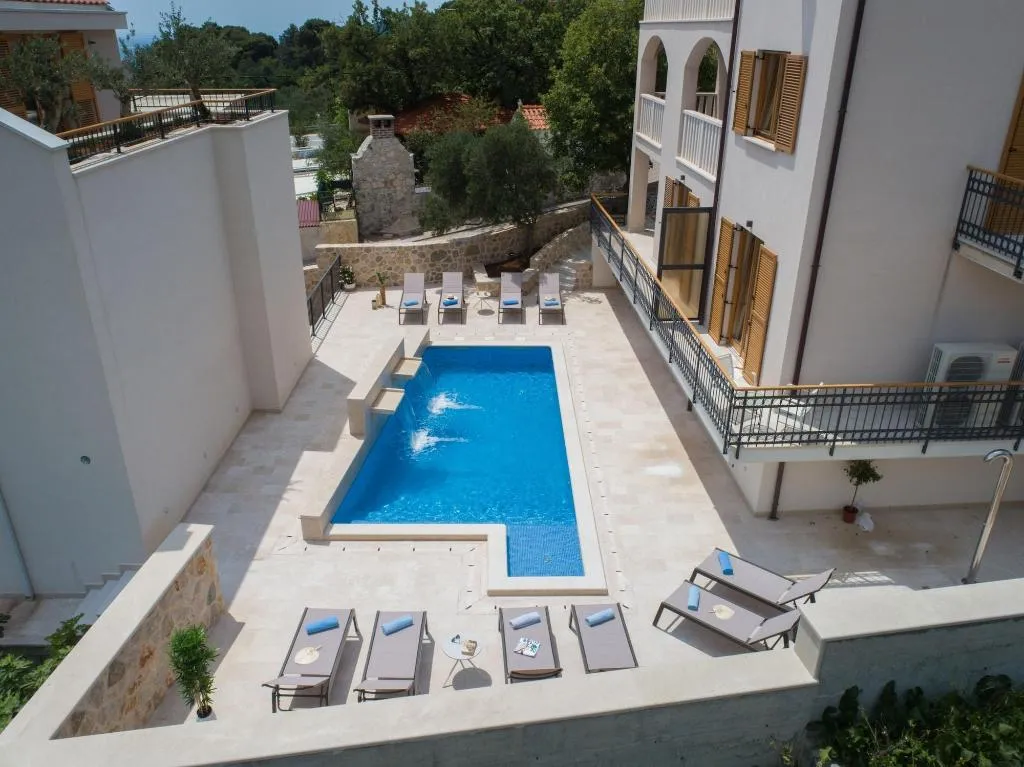 Sports and Entertainment, Casa Laurea, Dubrovnik