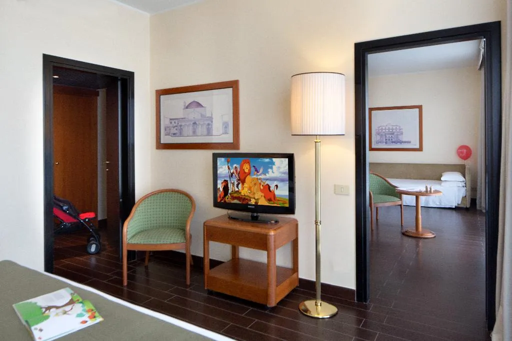 FAMILY ROOM STANDARD Room, Starhotels Business Palace, Milan