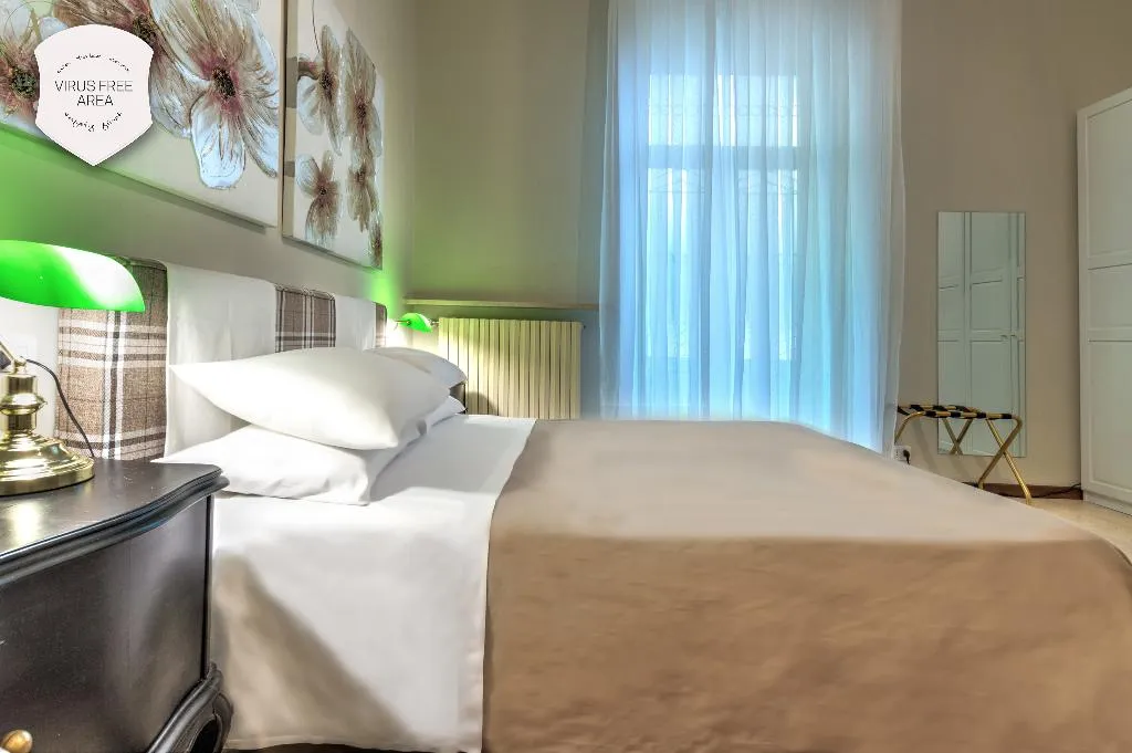 QUADRUPLE SUPERIOR Room, Ramé Suites, Milan