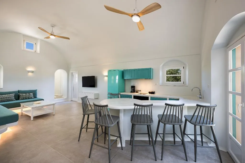 VILLA TWO BEDROOMS WITH PRIVATE POOL Room, Sienna Eco Resort, Santorini
