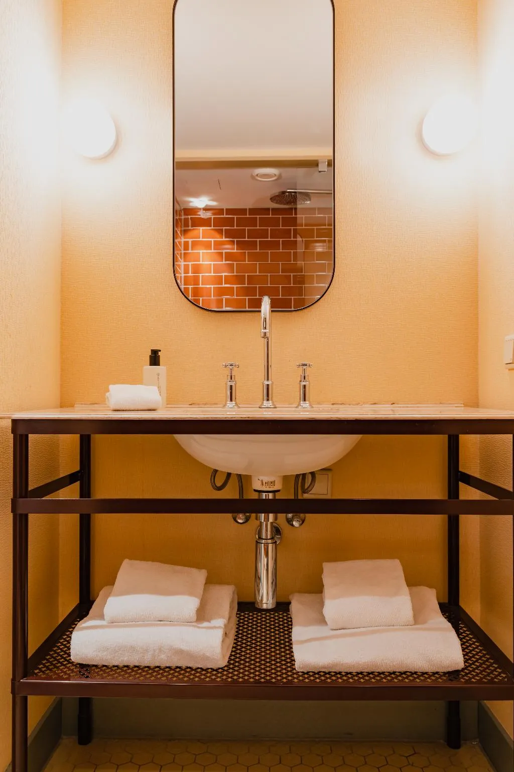 Double or Twin DELUXE Room, Hotel Mercier, Amsterdam