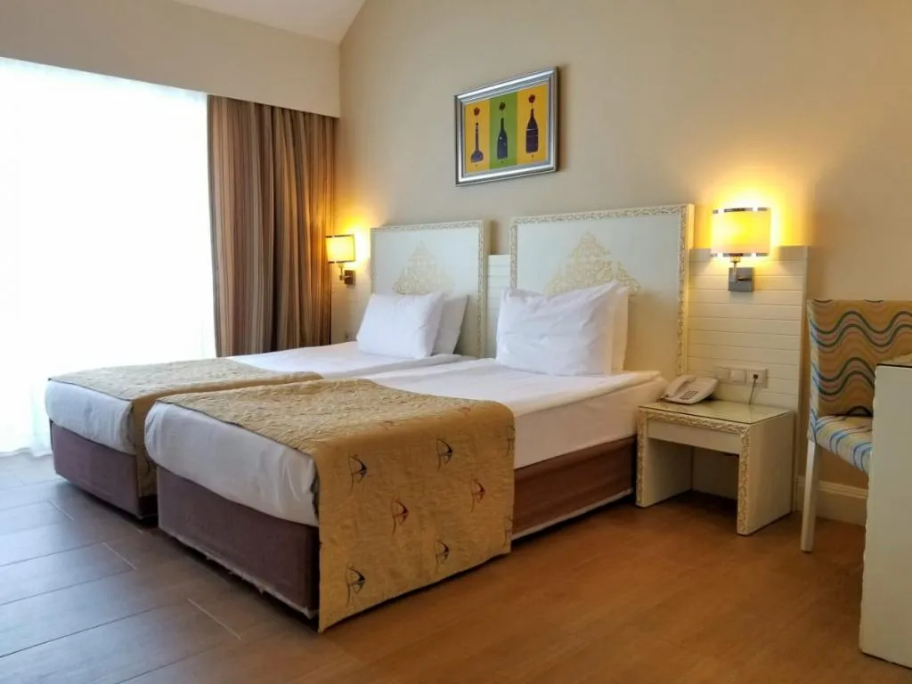 FAMILY ROOM SIDE SEA VIEW Room, Crystal Admiral Aqua Collection, Antalya