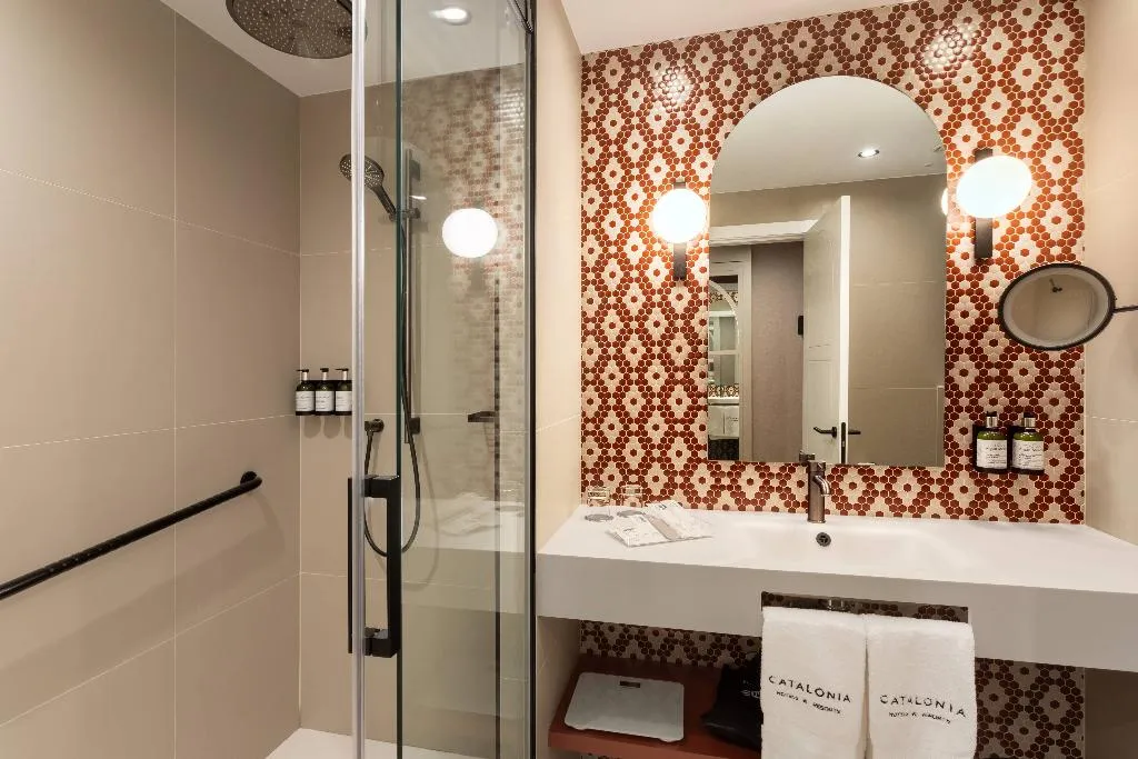 Double or Twin CITY VIEW Room, Catalonia Plaza España Hotel & Spa, Madrid