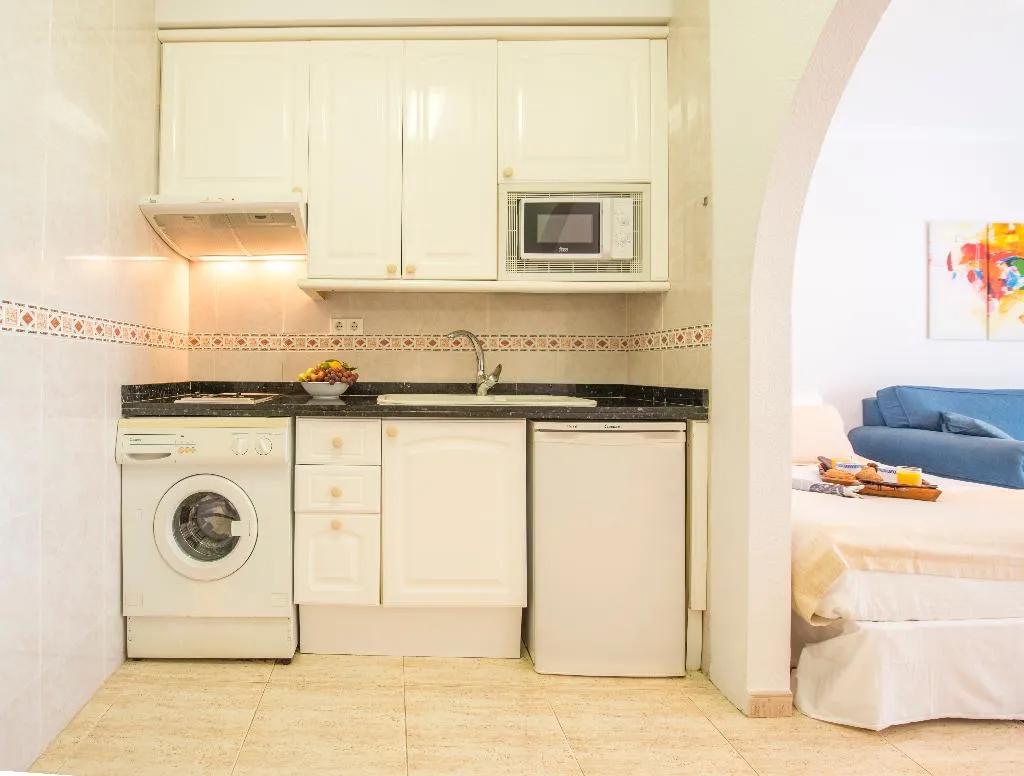 STUDIO CAPACITY 2 Room, Ona Village Cala d'Or, Majorca