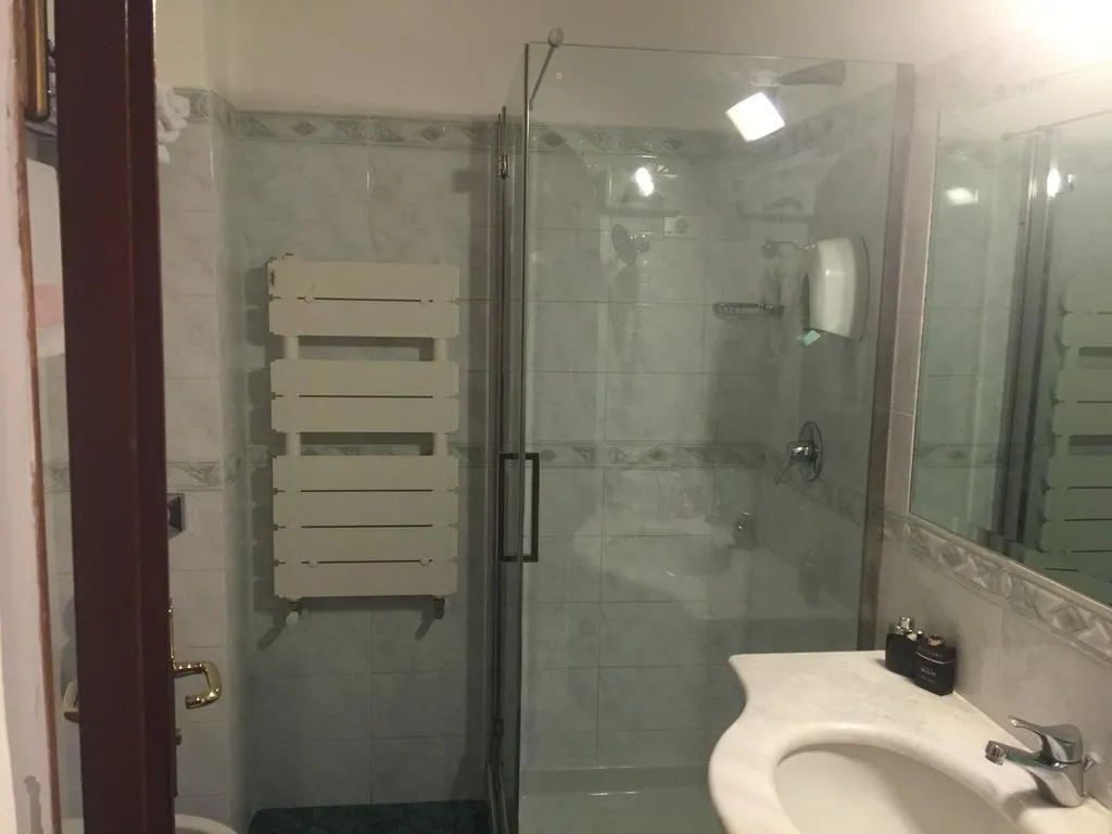 Room, Montemare, Naples