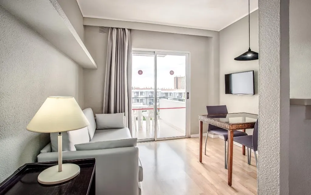 STUDIO CAPACITY 2 Room, HG Tenerife Sur, Tenerife
