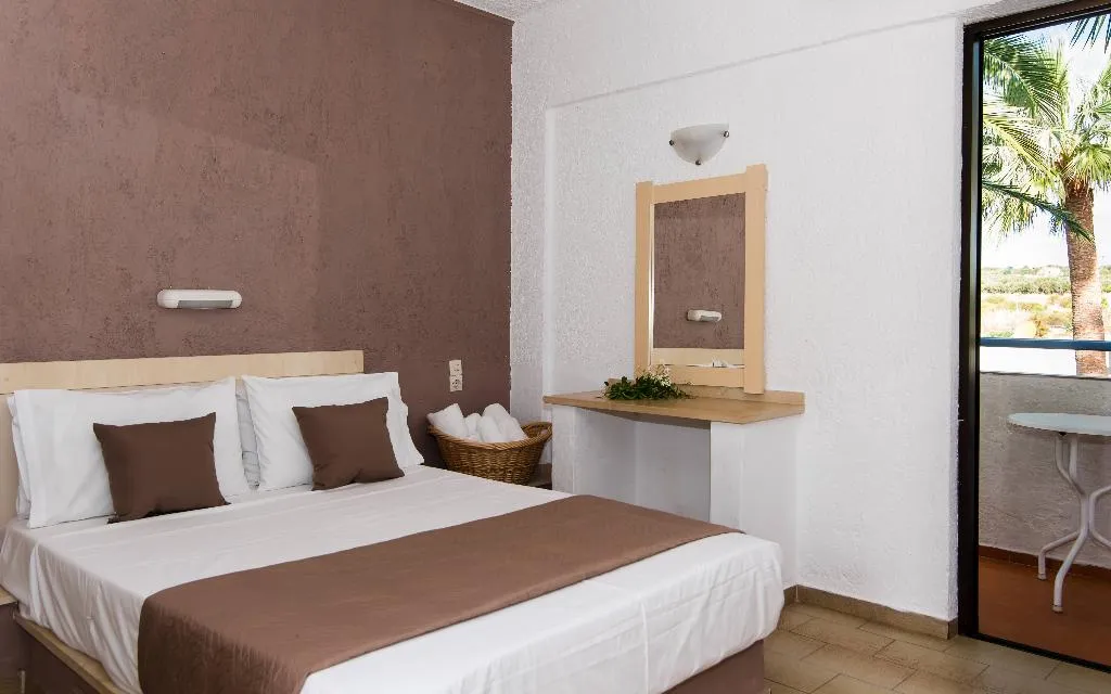 STUDIO CAPACITY 3 Room, Aspro Hotel, Crete