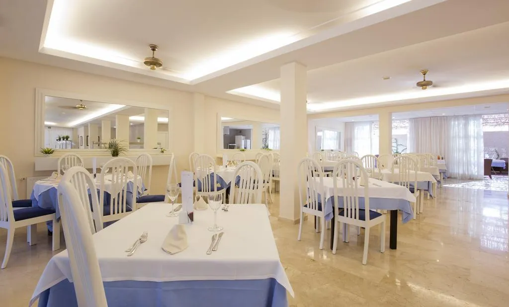 Restaurant, Canyamel Sunrise Apartments, Majorca