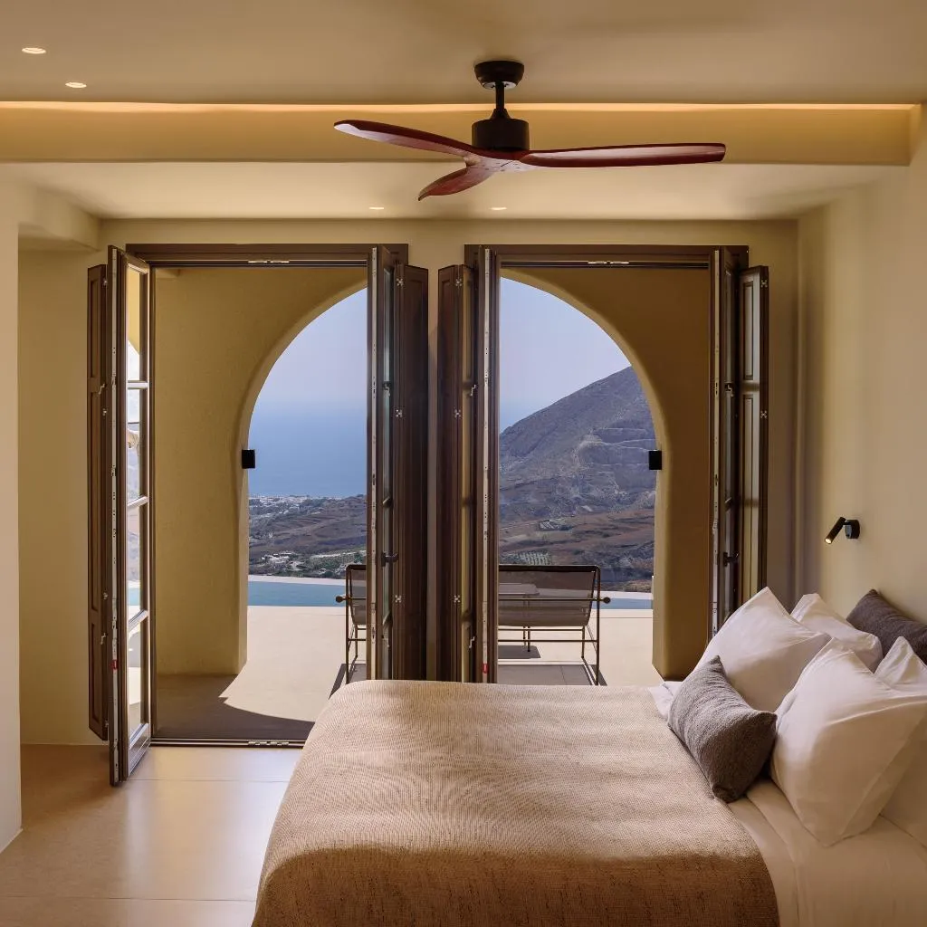 SUITE SUPERIOR WITH PRIVATE POOL Room, Elessa Hotel, Santorini