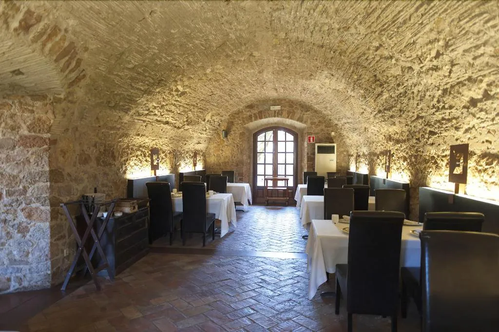 Restaurant, Hotel Molí de l'Escala, Costa Brava