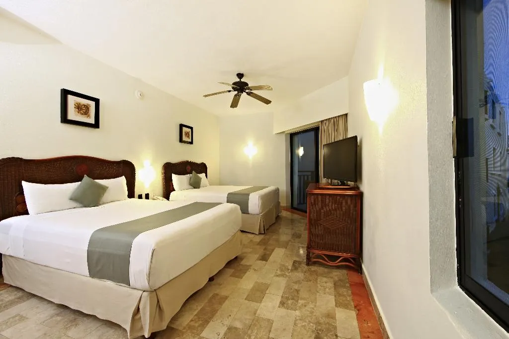 DOUBLE STANDARD Room, Sandos Caracol Nature Resort & Water Park All Incl, Playa Del Carmen
