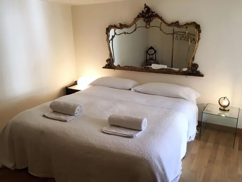 Room, B&B La Cot, Catania