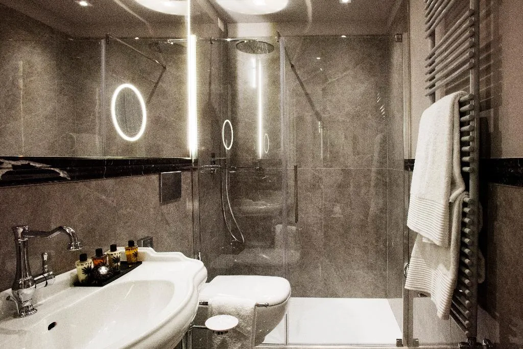 QUADRUPLE DELUXE Room, The Frame Hotel, Florence