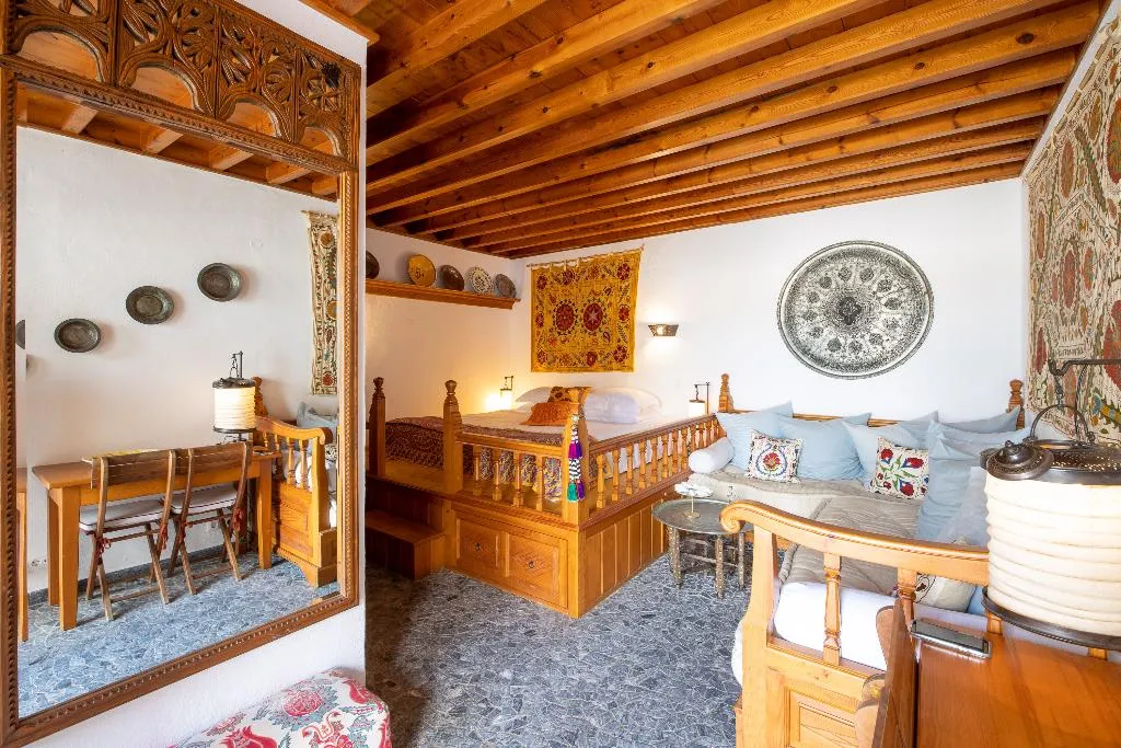 SUITE WITH DOUBLE BED Room, Melenos Art Boutique Hotel, Rhodes