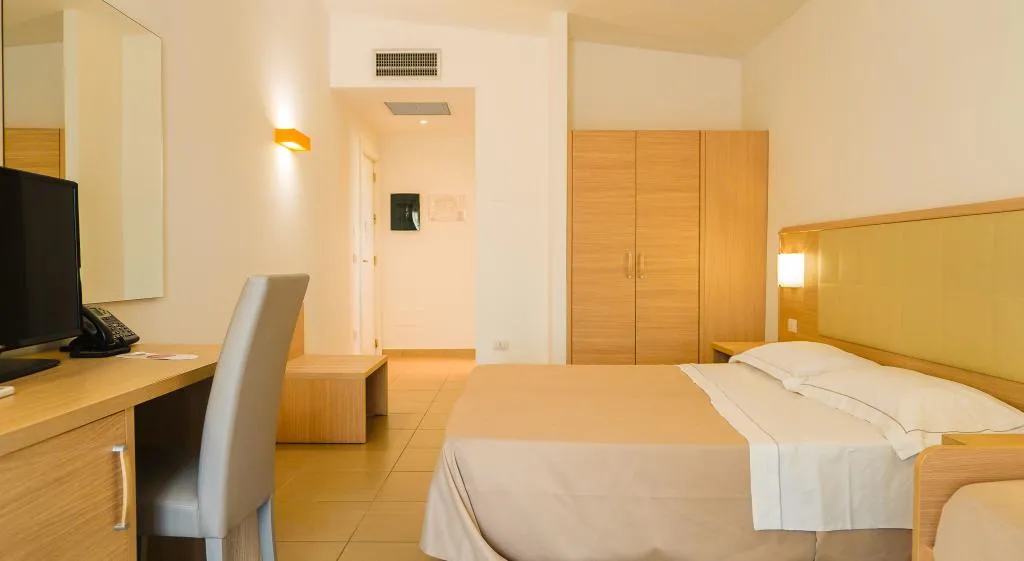 DOUBLE Accessible Room, Hotel San Teodoro, Olbia