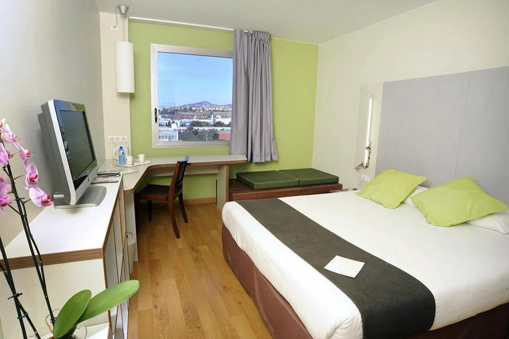 DOUBLE STANDARD Room, Travelodge Cornella Fira, Barcelona