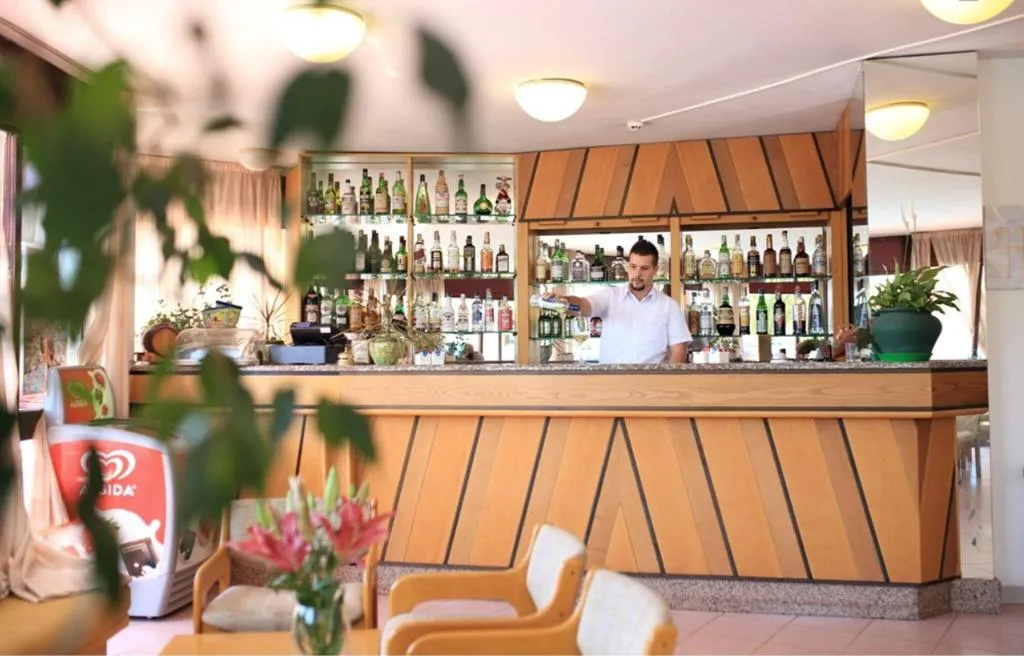Bar, Soleado, Alghero