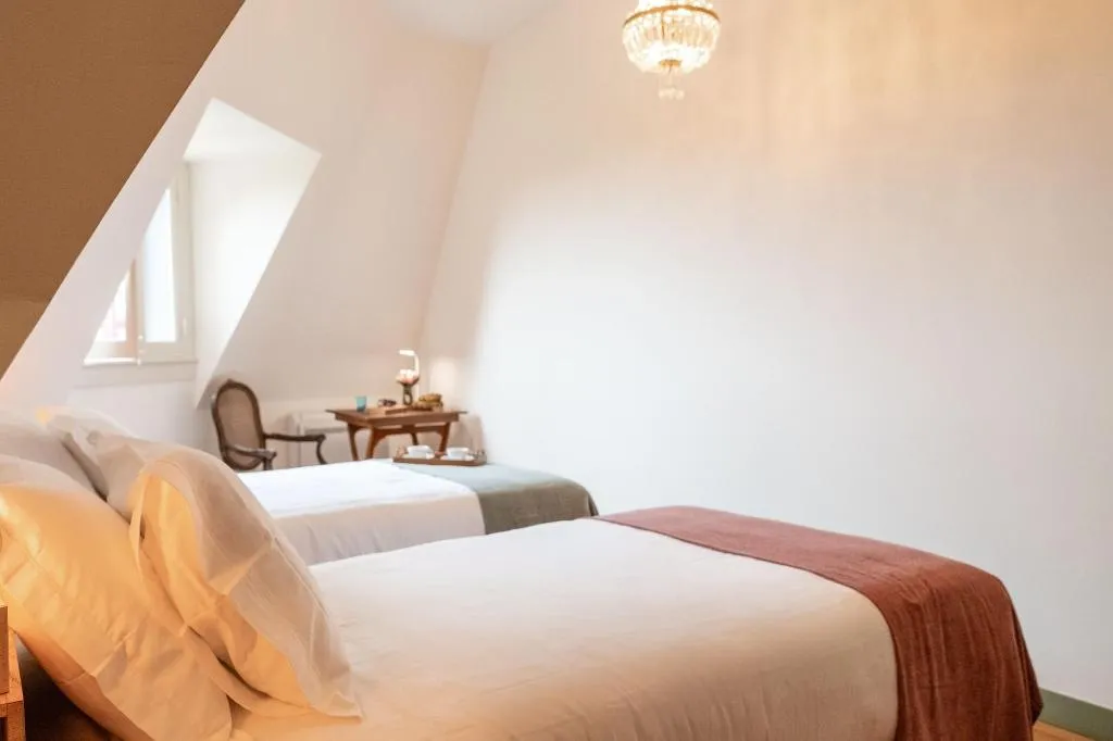 Room, Chalet Ficalho, Lisbon