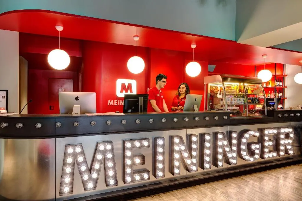 Lobby, Meininger Roma Termini, Naples