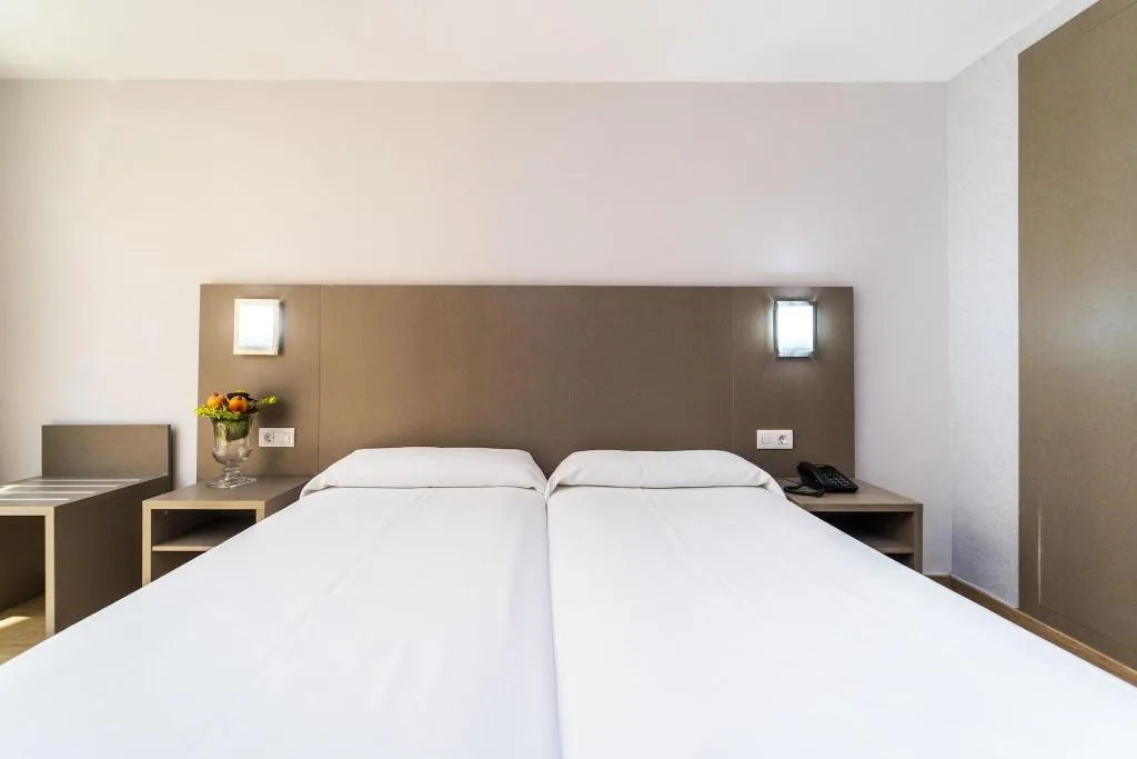 Room, Montesol Benidorm, Costa Blanca