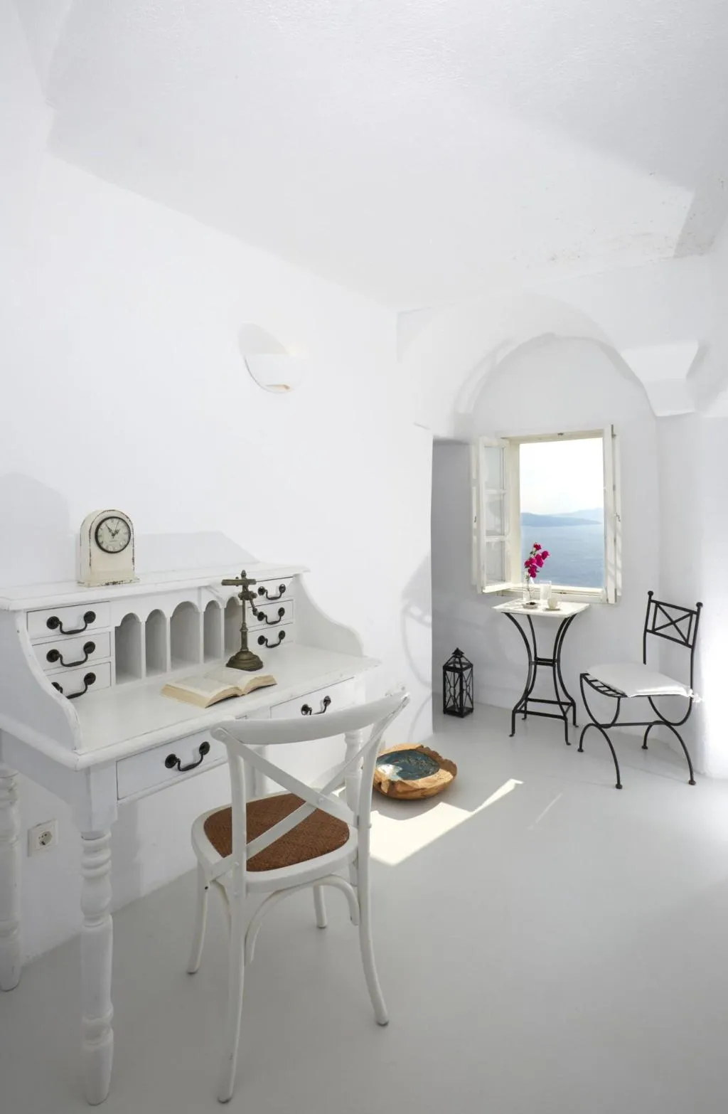 SUITE DELUXE WITH JACUZZI Room, Atrina Canava 1894 Hotel, Santorini