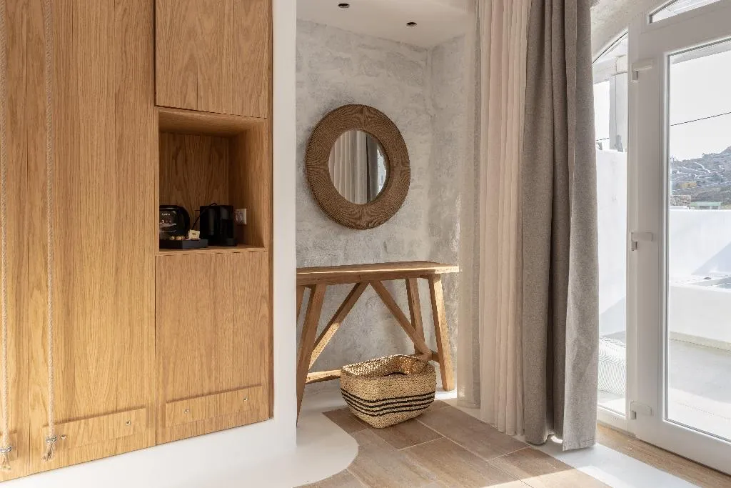 APARTMENT WITH JACUZZI Room, Senses Luxury Villas & Suites, Mykonos