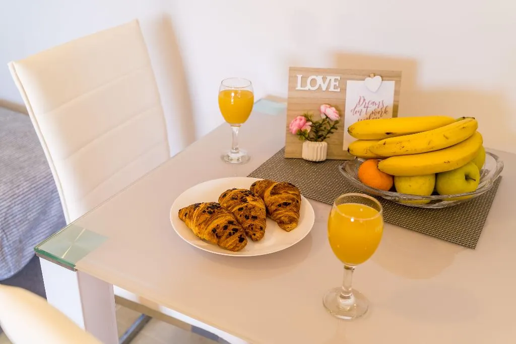 STUDIO DELUXE WITH BALCONY Room, Apartments Smanjak, Dubrovnik