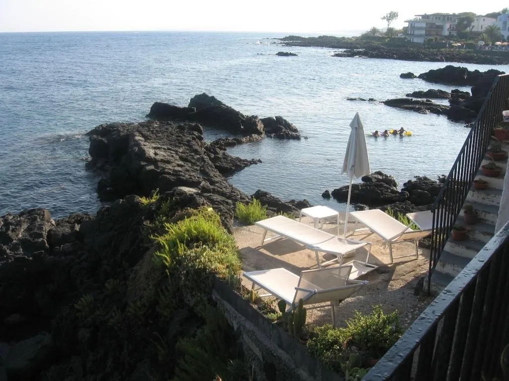 Beach, Orpheus, Taormina