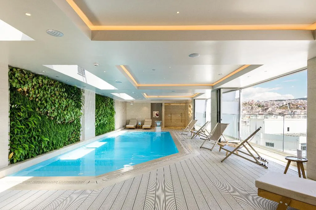 Pool, Holiday Inn Thessaloniki, Halkidiki