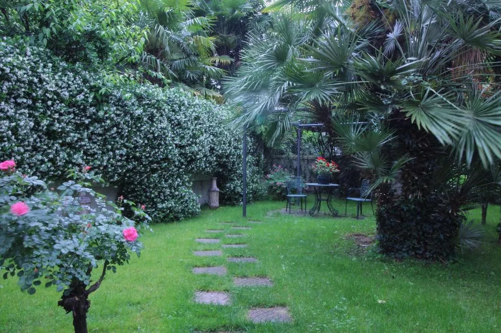 General view, Charly, Milan
