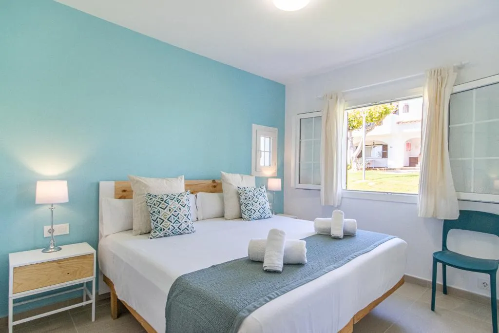 APARTMENT TWO BEDROOMS Room, Son Bou Playa Gold, Menorca