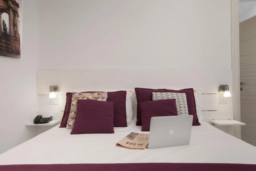DOUBLE INNER-DELUXE Room, Suite Dei Catalani, Naples