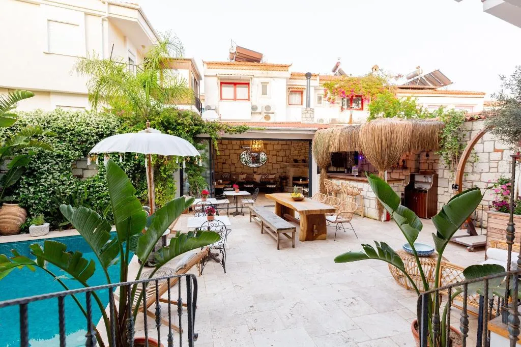 Sports and Entertainment, Alachi Hotel, Izmir