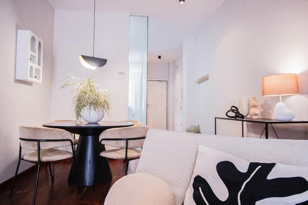 APARTMENT TWO BEDROOMS Room, azz Apartamentos Torre de la Plata, Seville