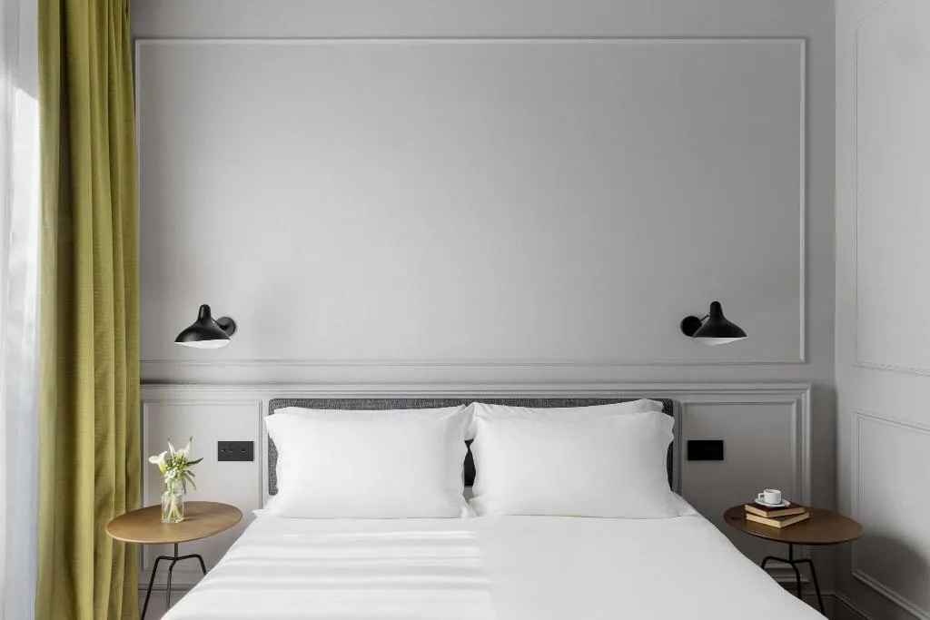 DOUBLE SINGLE USE DELUXE Room, Totem Madrid, Madrid