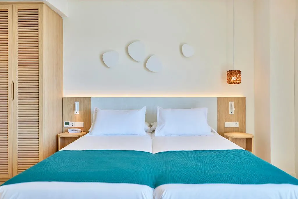 Double or Twin SEA VIEW Room, Universal Hotel Aquamarin, Majorca
