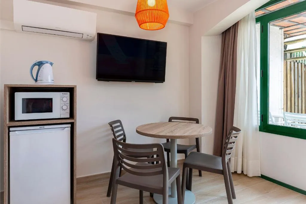 FAMILY ROOM STANDARD Room, Medplaya Sant Eloi, Costa Brava