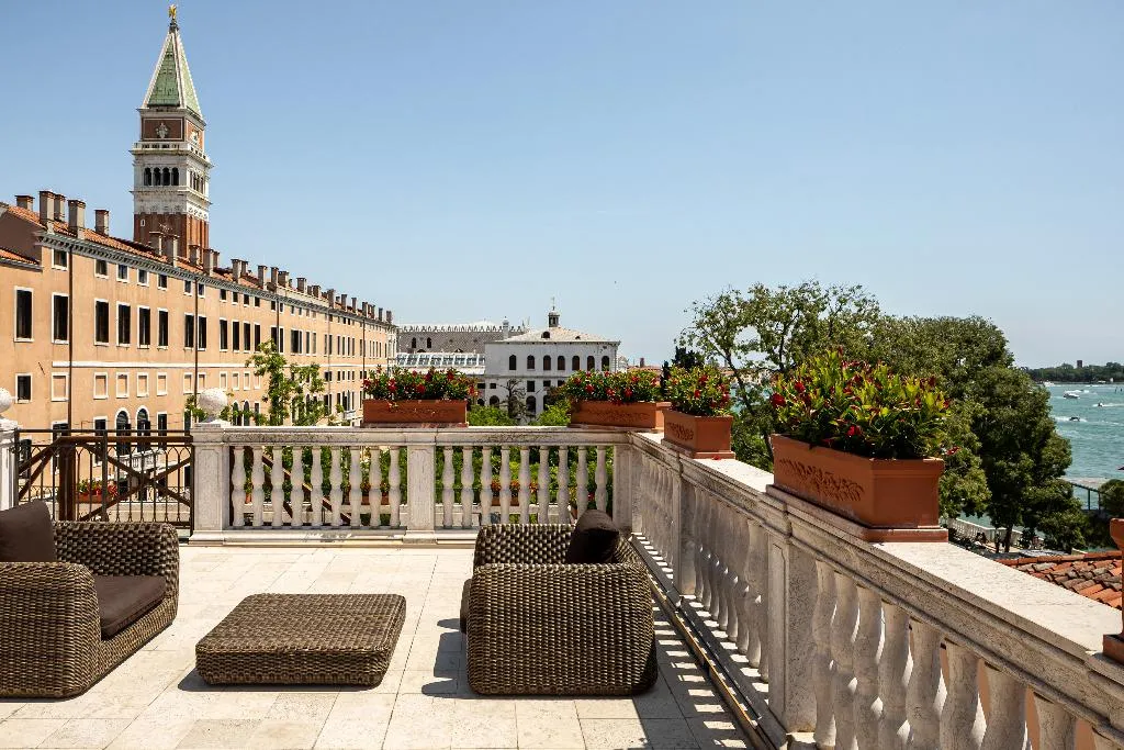 SUITE TWO BEDROOMS WITH TERRACE Room, Baglioni Hotel Luna, Venice