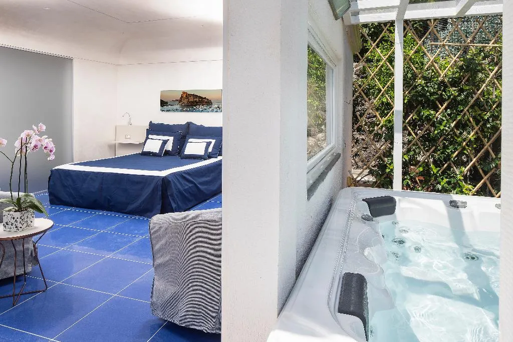 SUITE DELUXE ONE BED Room, Grifo Hotel Charme&SPA, Naples