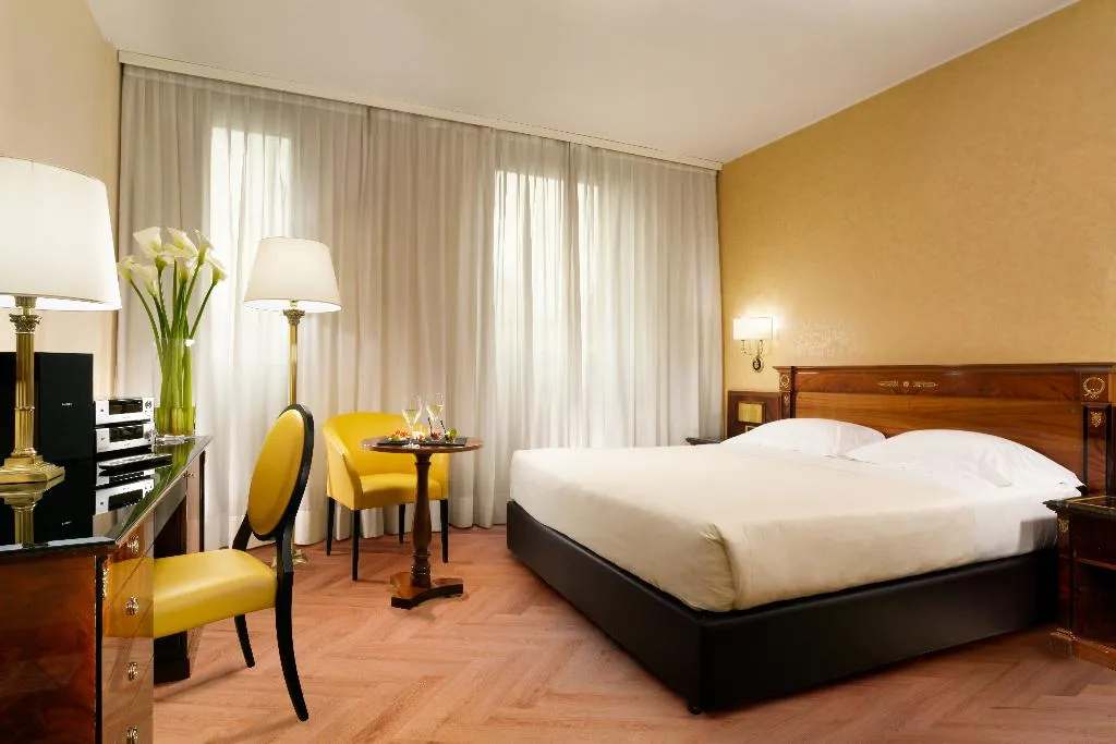 DOUBLE EXECUTIVE Room, UNA HOTELS Scandinavia Milano, Milan
