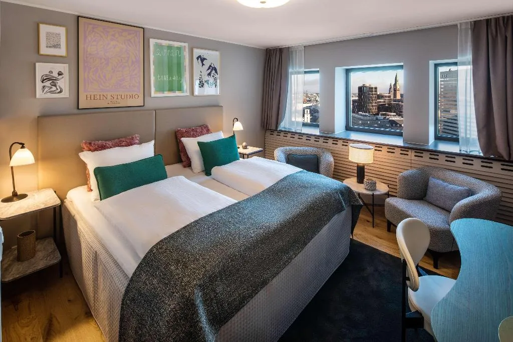 DOUBLE SINGLE USE KING SIZE BED Room, Scandic Copenhagen, Copenhagen