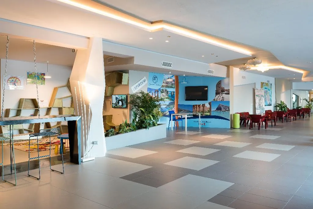 Sports and Entertainment, Saracen Sands Hotel & Congress Centre, Palermo