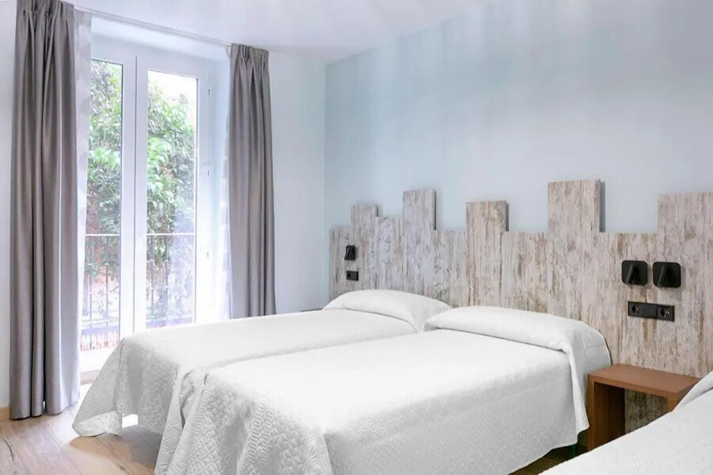 Room, Hostal Anta N Marta N, Madrid