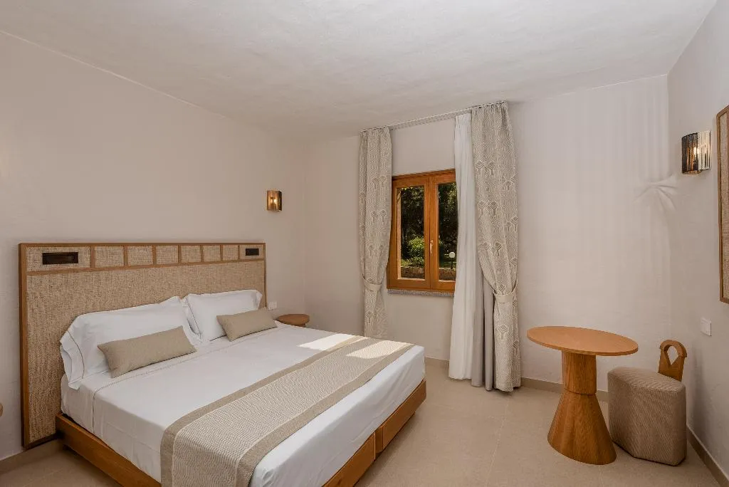 DOUBLE CLASSIC GARDEN VIEW Room, Rocce Sarde, Olbia