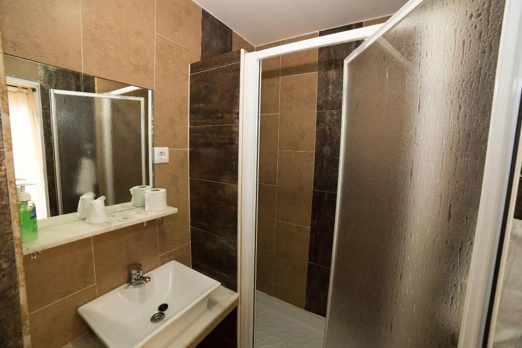 Room, Hospedaje Lisboa Algeciras, Costa De La Luz