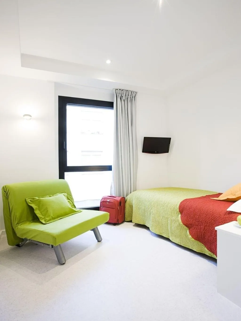 Room, Live & Dream, Barcelona